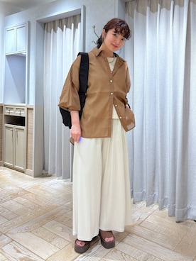 「LOWRYS FARM（ローリーズファーム）のシアーシャツＬＳ  605853（シャツ/ブラウス、ブラウン系）」を使った、and.youさん（レディース）の春コーディネート