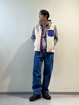 「URBAN RESEARCH DOORS（アーバンリサーチドアーズ）のpatagonia　Ms Classic Retro-X Vest（ベスト）」を使った、岩波　奏人さん（メンズ・183cm）の冬コーディネート
