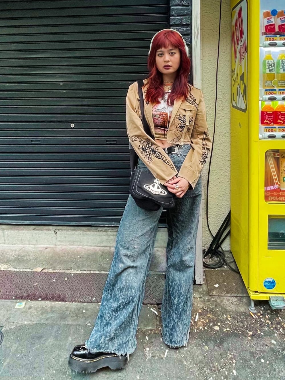 「リメイク、ダメージデニムパンツ、Desigual、グランジ」｜「Desigualのアイテム（タンクトップ、その他）」を使った、pammadlaさん（レディース・158cm）の秋コーディネートの1枚目の写真