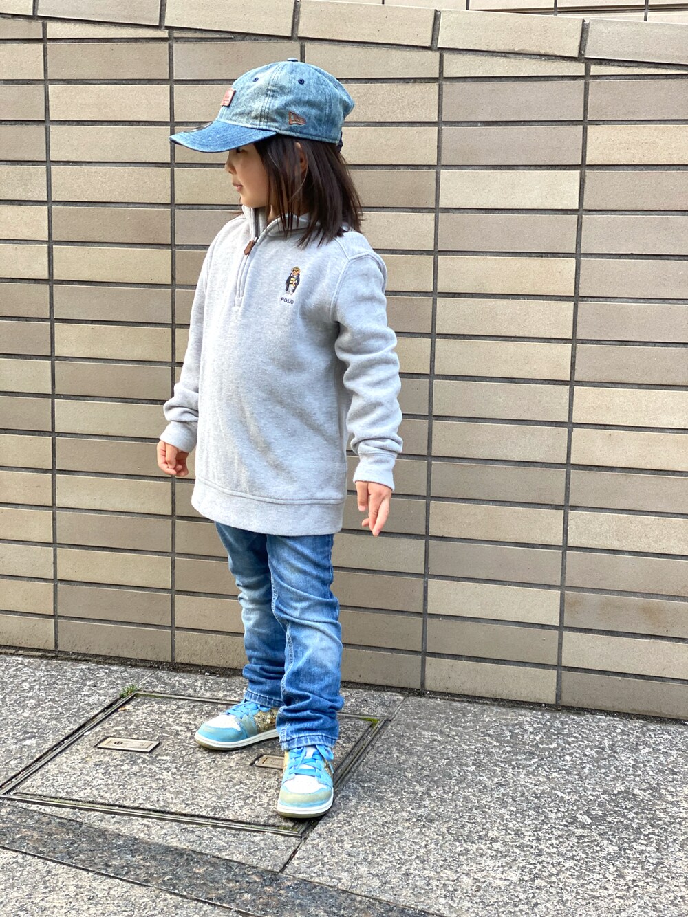 「kids、Polo Ralph Lauren、Diesel、NEW ERA、スウェット、ジップアップ、デニム、ジーンズ、キャップ、シンプルコーデ、Jordan、ポロベアー、ハーフジップ」｜「NEW ERAのアイテム（キャップ、ブルー系）」を使った、Rin&Rayさん（キッズ・100cm）の春コーディネートの1枚目の写真
