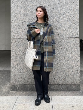 「アイテム（マウンテンパーカー）」を使った、natsumi さん（レディース・163cm）の秋コーディネート