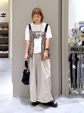 「GLOBAL WORK（グローバルワーク）のAiry Breezeワイドパンツ/636590（その他パンツ、ベージュ系）」を使った、kusuko1103さん（レディース・163cm）の夏コーディネート