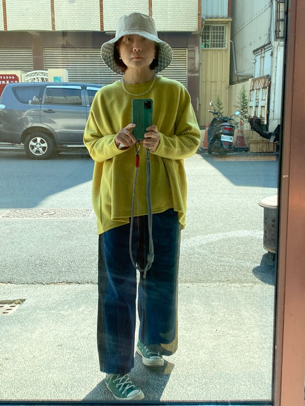 「converse」｜「CONVERSEのアイテム（シューズ、グリーン系）」を使った、yukichen3388さん（レディース・155cm）の冬コーディネートの1枚目の写真