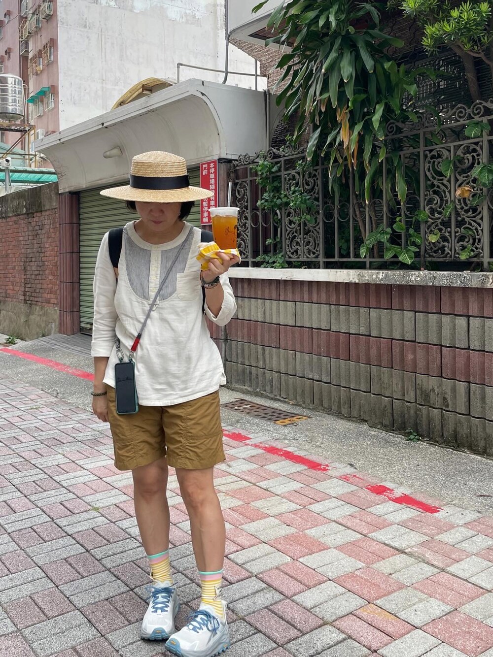 「UNIQLO」｜「UNIQLOのアイテム（カーゴパンツ、ゴールド系）」を使った、yukichen3388さん（レディース・155cm）の冬コーディネートの1枚目の写真