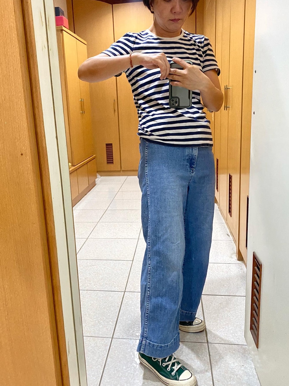 「無印良品のアイテム（Tシャツ/カットソー、ブラック系）」を使った、yukichen3388さん（レディース・155cm）の夏コーディネートの1枚目の写真