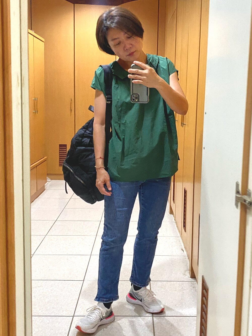 「NIKEのアイテム（スニーカー、ホワイト系）」を使った、yukichen3388さん（レディース・155cm）の夏コーディネートの1枚目の写真