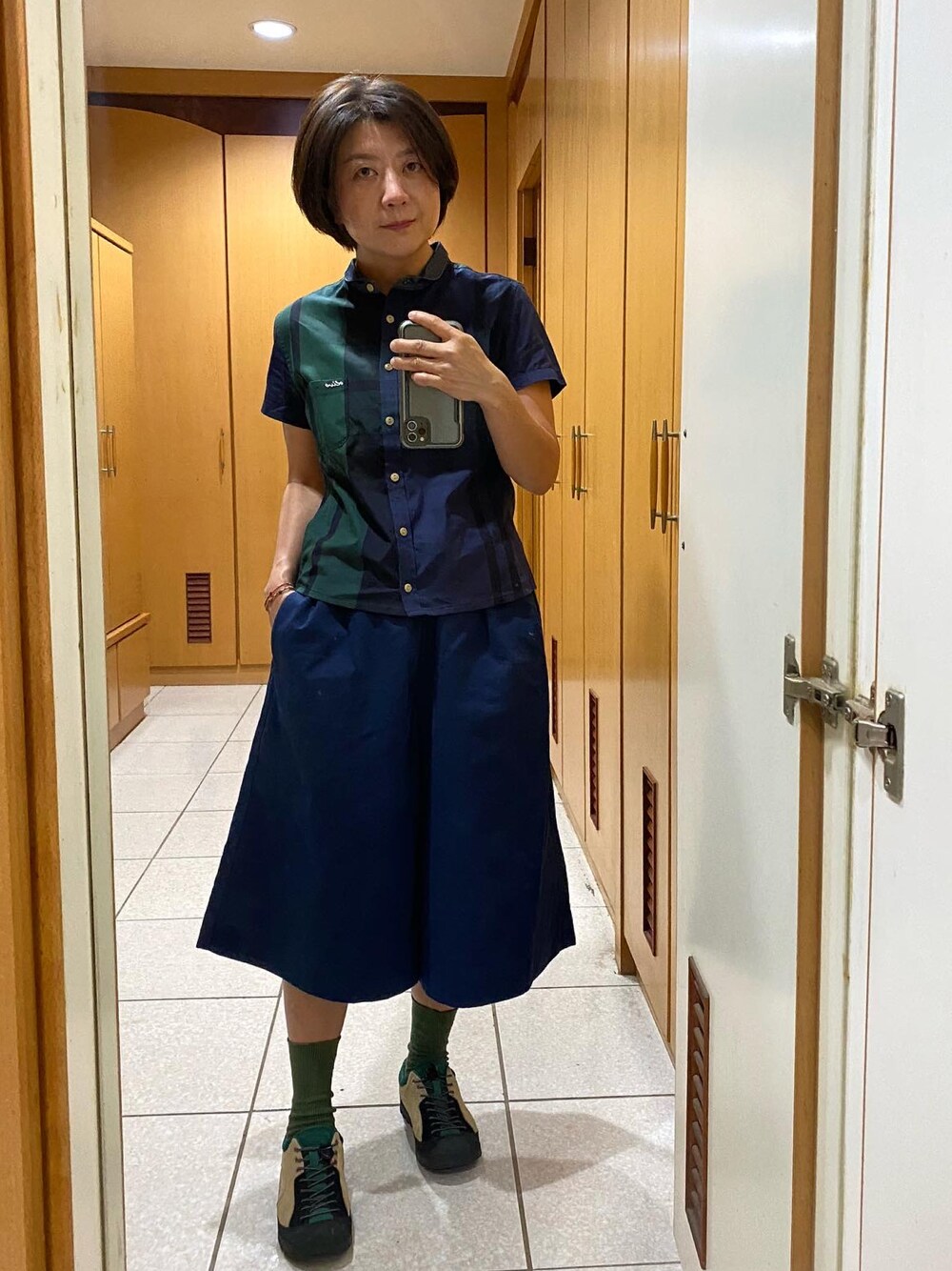 「olivoのアイテム（シャツ/ブラウス、グリーン系）」を使った、yukichen3388さん（レディース・155cm）の夏コーディネートの1枚目の写真