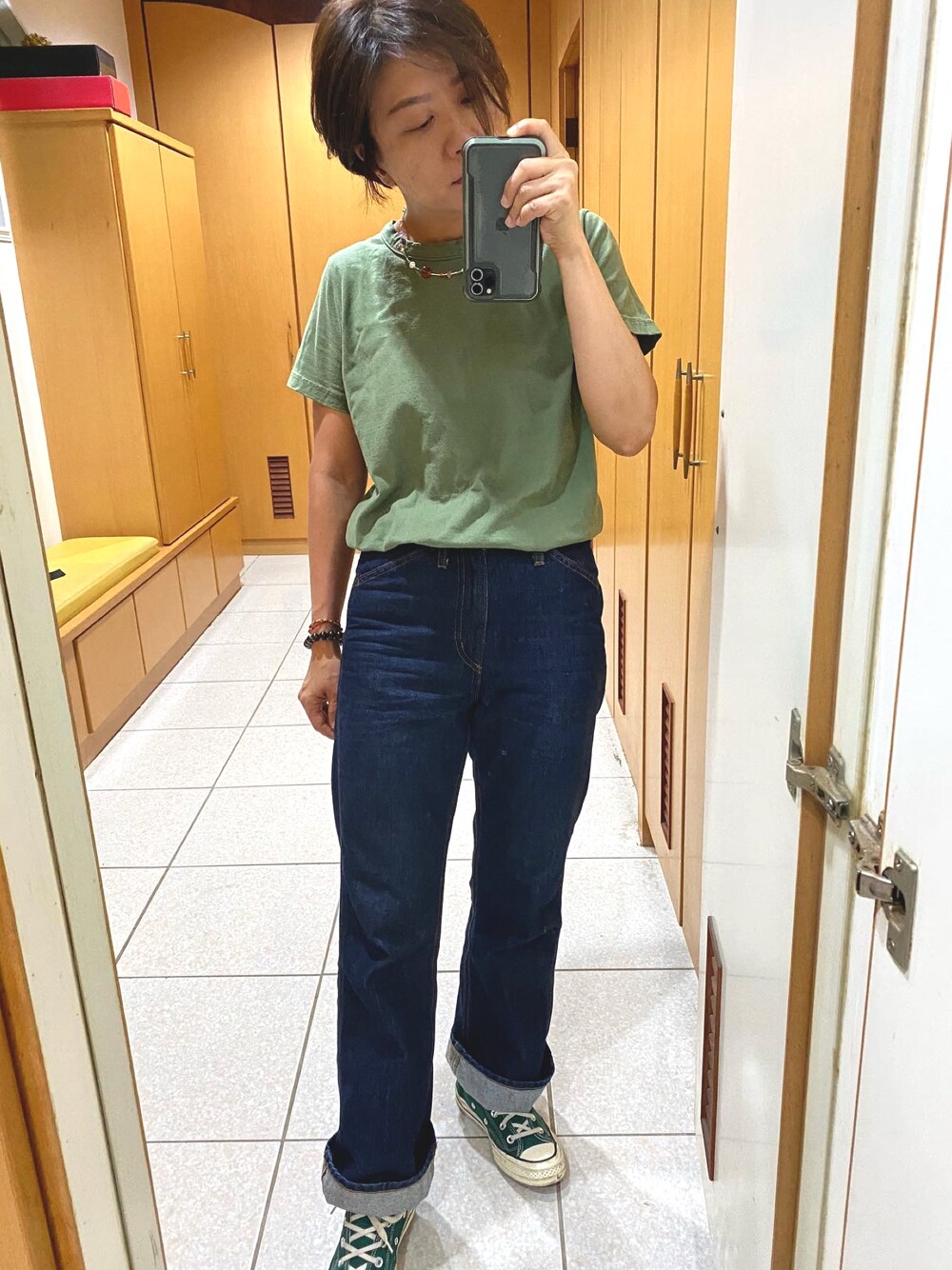 「UNIQLOのアイテム（デニムパンツ、ブルー系）」を使った、yukichen3388さん（レディース・155cm）の夏コーディネートの1枚目の写真