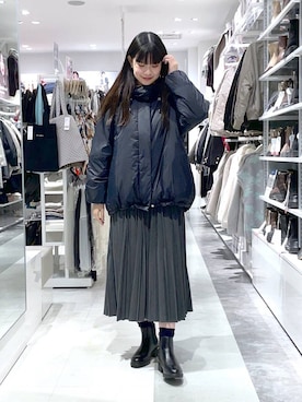 「GLOBAL WORK（グローバルワーク）のエアリュクスダウンフードブルゾン/495695（ダウンジャケット/コート）」を使った、西尾有加さん（レディース・164cm）の秋コーディネート