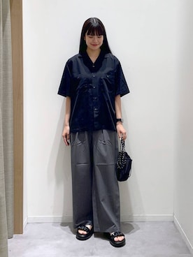 「GLOBAL WORK（グローバルワーク）のノンストレスリッチワイドパンツ/632962（その他パンツ、グレー系）」を使った、ニカさんの夏コーディネート