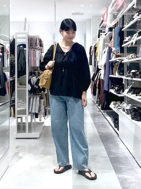 「アイテム（タンクトップ）」を使った、西尾有加さん（レディース・164cm・20代）の秋コーディネート