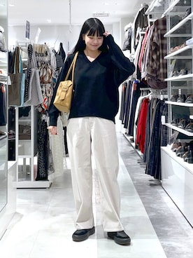 「GLOBAL WORK（グローバルワーク）のアイテム（スニーカー）」を使った、西尾有加さん（レディース・164cm）の秋コーディネート