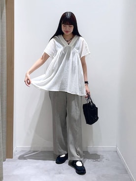 「GLOBAL WORK（グローバルワーク）のスッキリイージーパンツ/629832（Pants、ベージュ系）」を使った、ニカさんの春コーディネート