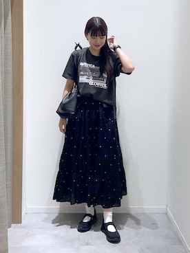 「GLOBAL WORK（グローバルワーク）のmeets India/ティアード刺繍スカート/625306（Skirt、ブラック系）」を使った、ニカさんの春コーディネート