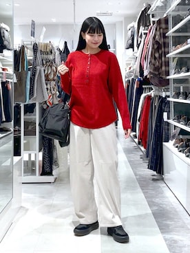 「GLOBAL WORK（グローバルワーク）のアイテム（スニーカー）」を使った、西尾有加さん（レディース・164cm）の秋コーディネート