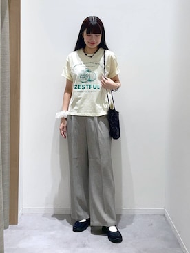 「GLOBAL WORK（グローバルワーク）のスッキリイージーパンツ/629832（Pants、ベージュ系）」を使った、ニカさんの春コーディネート