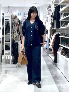 「GLOBAL WORK（グローバルワーク）のGOODデニムバギーパンツ/498388（デニムパンツ）」を使った、西尾有加さん（レディース・164cm）の秋コーディネート