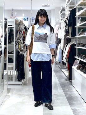 「GLOBAL WORK（グローバルワーク）のGOODデニムバギーパンツ/498388（デニムパンツ）」を使った、西尾有加さん（レディース・164cm・20代）の秋コーディネート