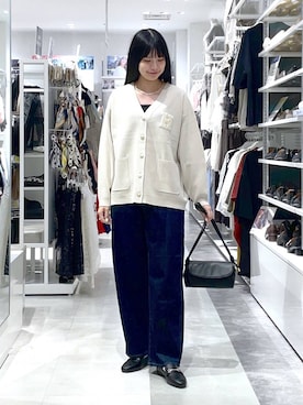 「GLOBAL WORK（グローバルワーク）のGOODデニムバギーパンツ/498388（デニムパンツ）」を使った、西尾有加さん（レディース・164cm）の秋コーディネート