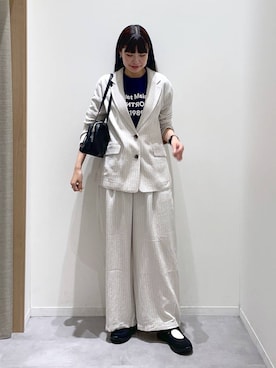 「GLOBAL WORK（グローバルワーク）のフレンチリネンワイドパンツ/600996（Pants、ベージュ系）」を使った、ニカさんの春コーディネート