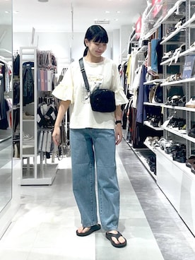 「GLOBAL WORK（グローバルワーク）のGOODデニムバギーパンツ/498388（デニムパンツ）」を使った、西尾有加さん（レディース・164cm・20代）の夏コーディネート