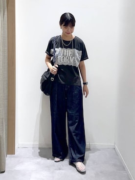 「GLOBAL WORK（グローバルワーク）のアイテム（サンダル）」を使った、ニカさん（レディース・164cm）の秋コーディネート