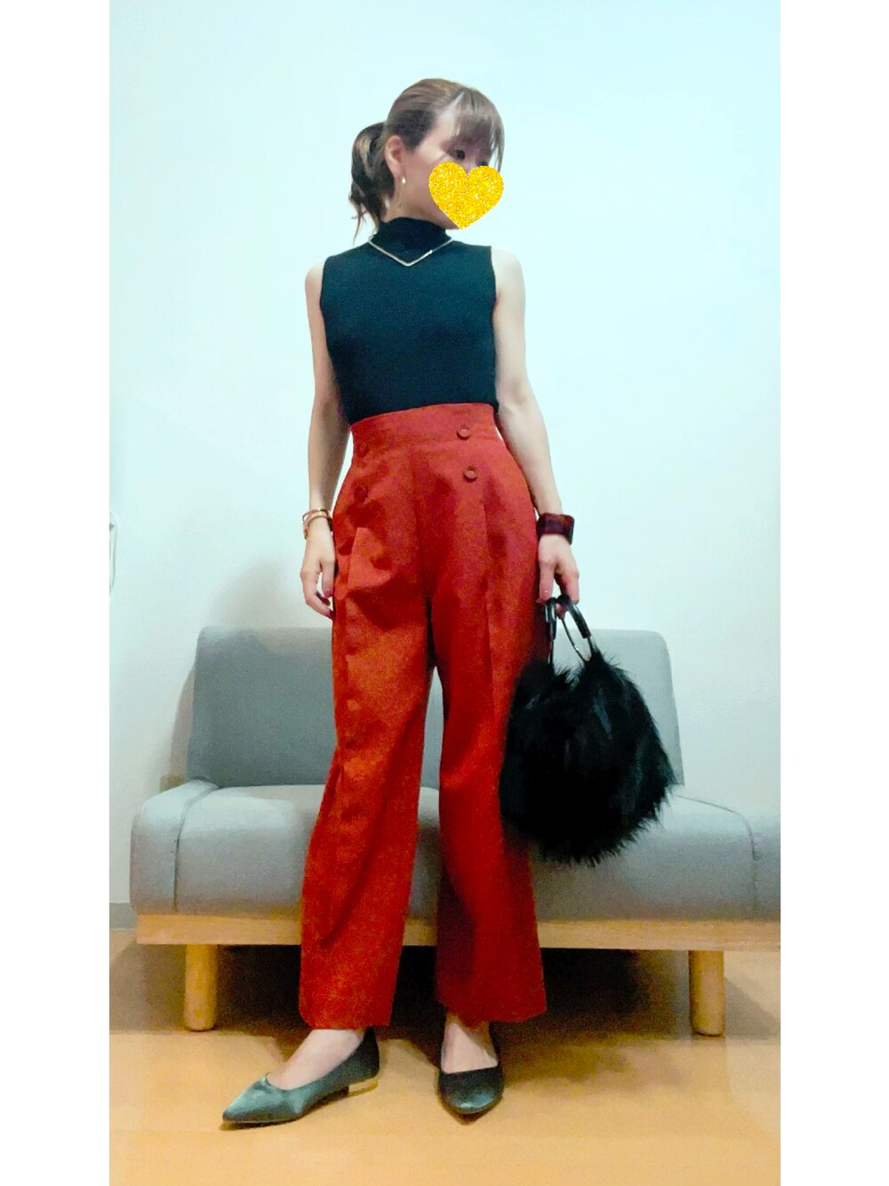 「秋色、ノースリーブニット、マリンパンツ、フラットパンプス、ファーバッグ、大人コーデ、プチプラコーデ、低身長コーデ、アラフォーコーデ、お洒落さんとつながりたい」｜「minimini storeのアイテム（ニット/セーター、ブラック系）」を使った、すーさんさん（レディース・153cm）の夏コーディネートの1枚目の写真