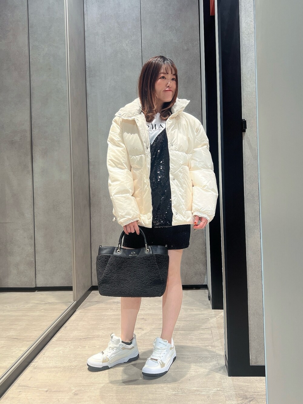 新品【A|X アルマーニ エクスチェンジ】ラインストーン　ブラックデニムスカート ARMANI EXCHANGE（アルマーニエクスチェンジ）の「【A|X