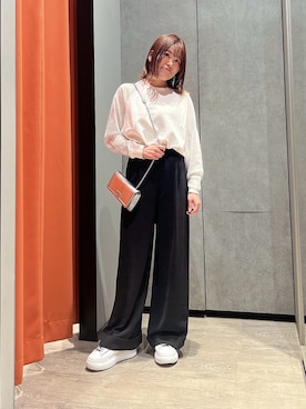 「armaniexchange」｜「アイテム（スラックス）」を使った、HIROさん（レディース・150cm）の冬コーディネート