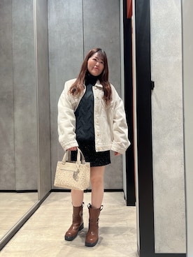 「アイテム（デニムスカート）」を使った、HIROさん（レディース・150cm）の冬コーディネート