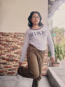 「SURPLUS（サープラス）のアイテム」を使った、Sophia Legaspiさん（レディース・157cm）の夏コーディネート
