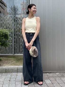 「アイテム（タンクトップ、イエロー系）」を使った、川副優佳さん（レディース・164cm）の夏コーディネート