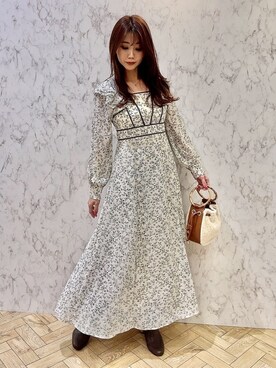 「アイテム（その他アウター、ピンク系）」を使った、金井祐子さん（レディース・162cm）の冬コーディネート