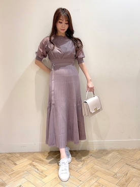 「MERCURYDUO（マーキュリーデュオ）のアイテム（スニーカー）」を使った、金井祐子さん（レディース・162cm）の春コーディネート