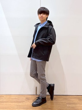 「アイテム（マウンテンパーカー）」を使った、おばさん（メンズ・166cm）の春コーディネート