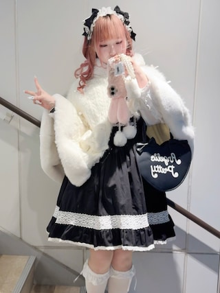 LIZ LISAのポンチョを使ったレディース人気ファッション