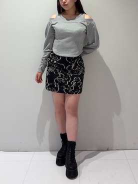 「MURUA（ムルーア）のアイテム（スカート）」を使った、Harunaさん（レディース・162cm）の秋コーディネート