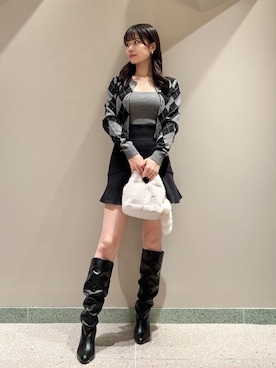 「アイテム（キーケース/キーアクセサリー）」を使った、SNIDELさん（レディース・165cm）の秋コーディネート