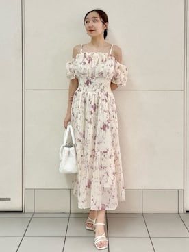 「SNIDEL（スナイデル）のアイテム（ワンピース/ドレス）」を使った、SNIDELさん（レディース・165cm）の夏コーディネート