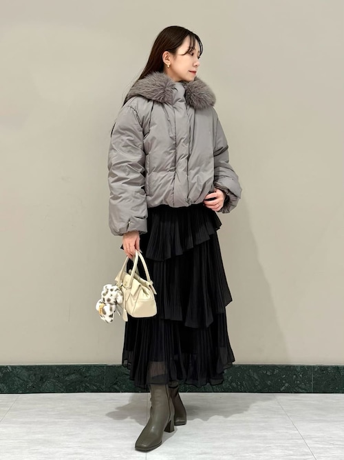 セール】【WEB限定カラーあり】西川フードファーショートダウン