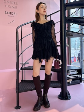 「アイテム（チャーム）」を使った、SNIDELさん（レディース・159cm）の秋コーディネート