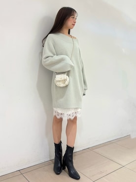 「肌見せ」｜「アイテム（ショルダーバッグ）」を使った、SNIDELさん（レディース・154cm）の秋コーディネート