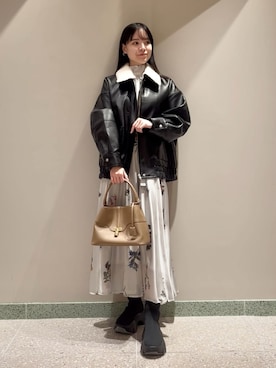 「アイテム（イヤリング）」を使った、SNIDELさん（レディース・160cm）の秋コーディネート