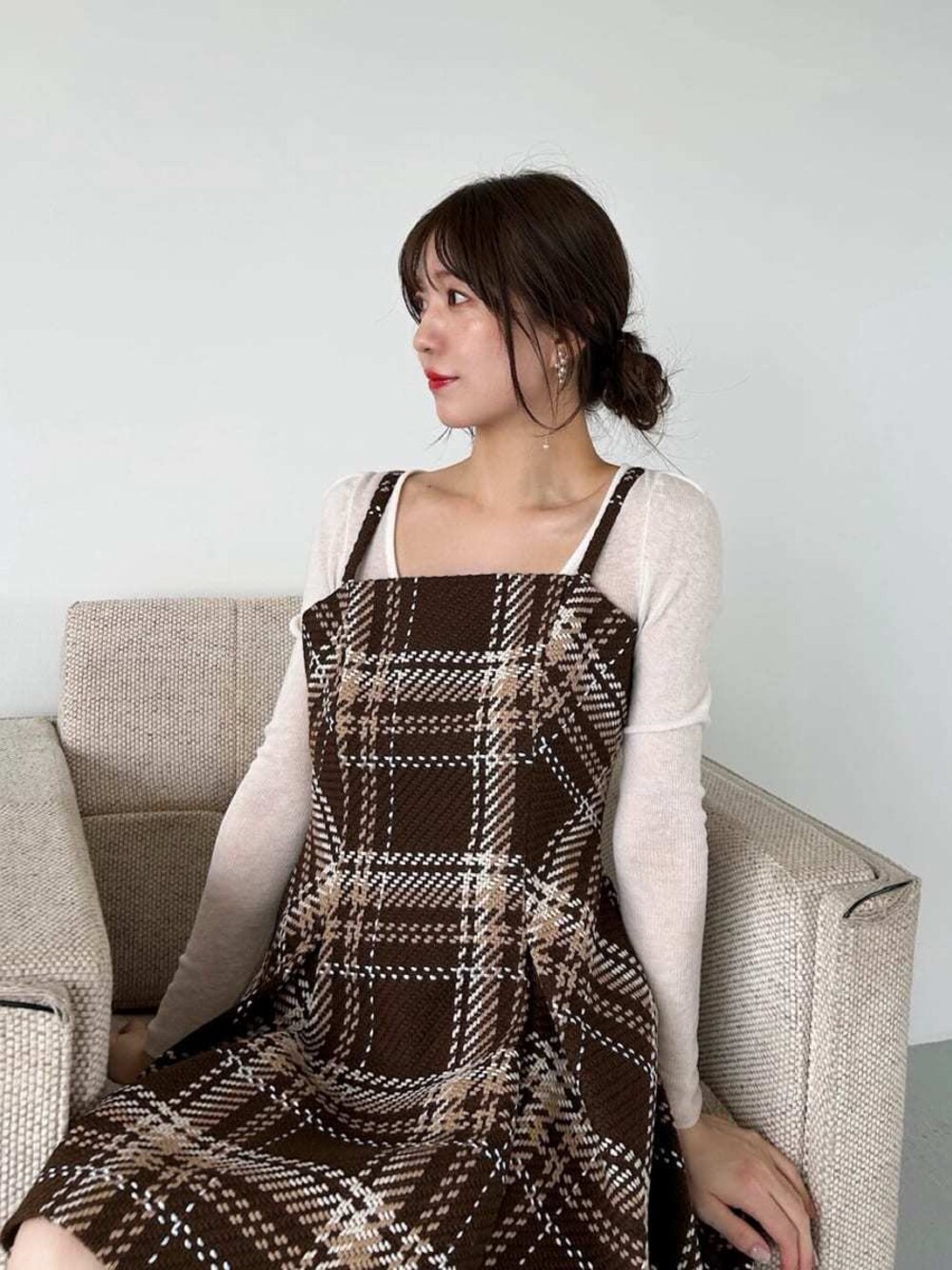 WEB限定】ロービングチェックミニワンピースを使った人気ファッション