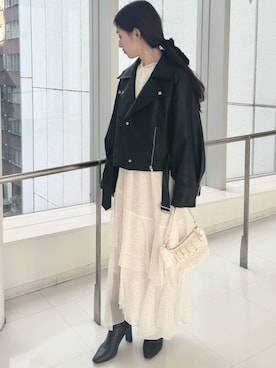 「SNIDEL（スナイデル）のアイテム（アクセサリー）」を使った、SNIDELさん（レディース・156cm）の冬コーディネート