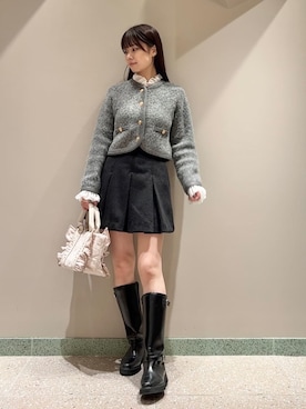 「アイテム（ノーカラージャケット、グレー系）」を使った、SNIDELさん（レディース・165cm）の秋コーディネート