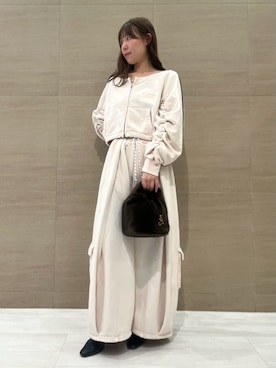 「アイテム（スウェット、ピンク系）」を使った、SNIDELさん（レディース・161cm）の秋コーディネート