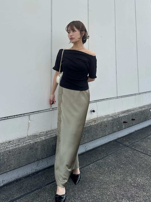 SNIDEL（スナイデル） ロング スカート レーストリムサテンナロー