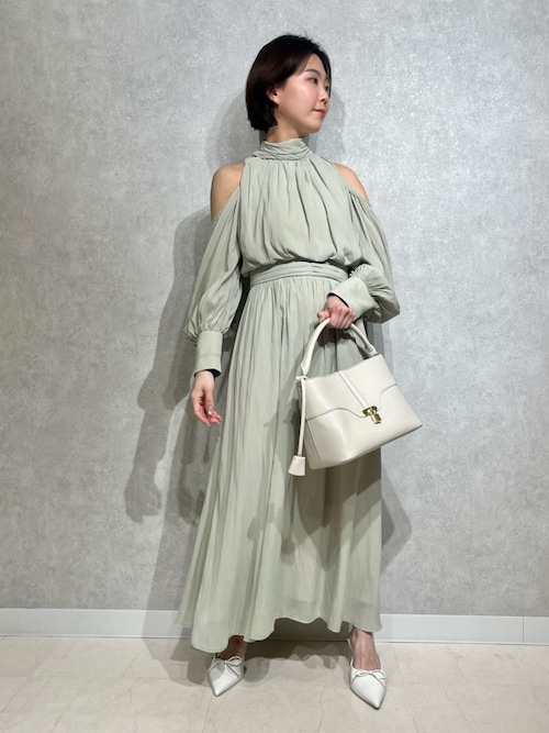 完売♥️新作新品✨ SNIDEL スナイデル コールドショルダーワンピース