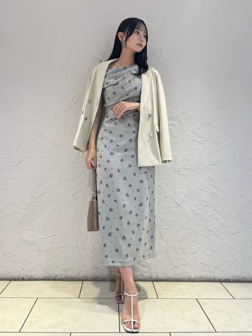 完売色♥️新作新品✨ SNIDEL フラワープリントドレープワンピース フラワープリントドレープワンピース(マキシ・ロングワンピース